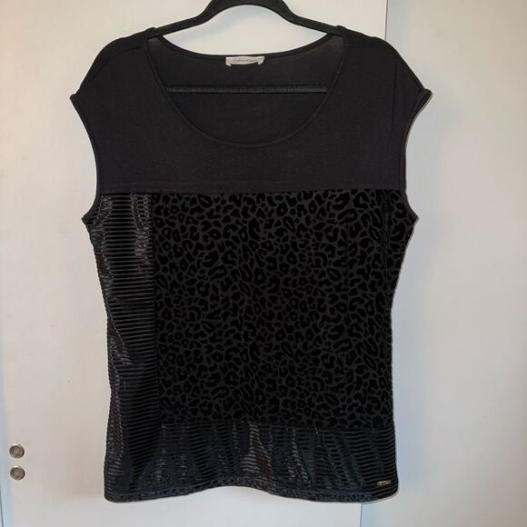Calvin Klein Women’s Black Velvet Pattern Tee Large NWOT - Picture 1 of 12